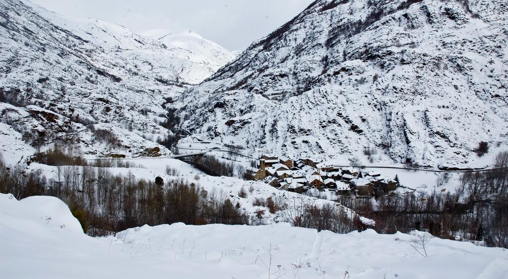 Apartmán Apartamento Casovall Esterri d'Àneu Exteriér fotografie